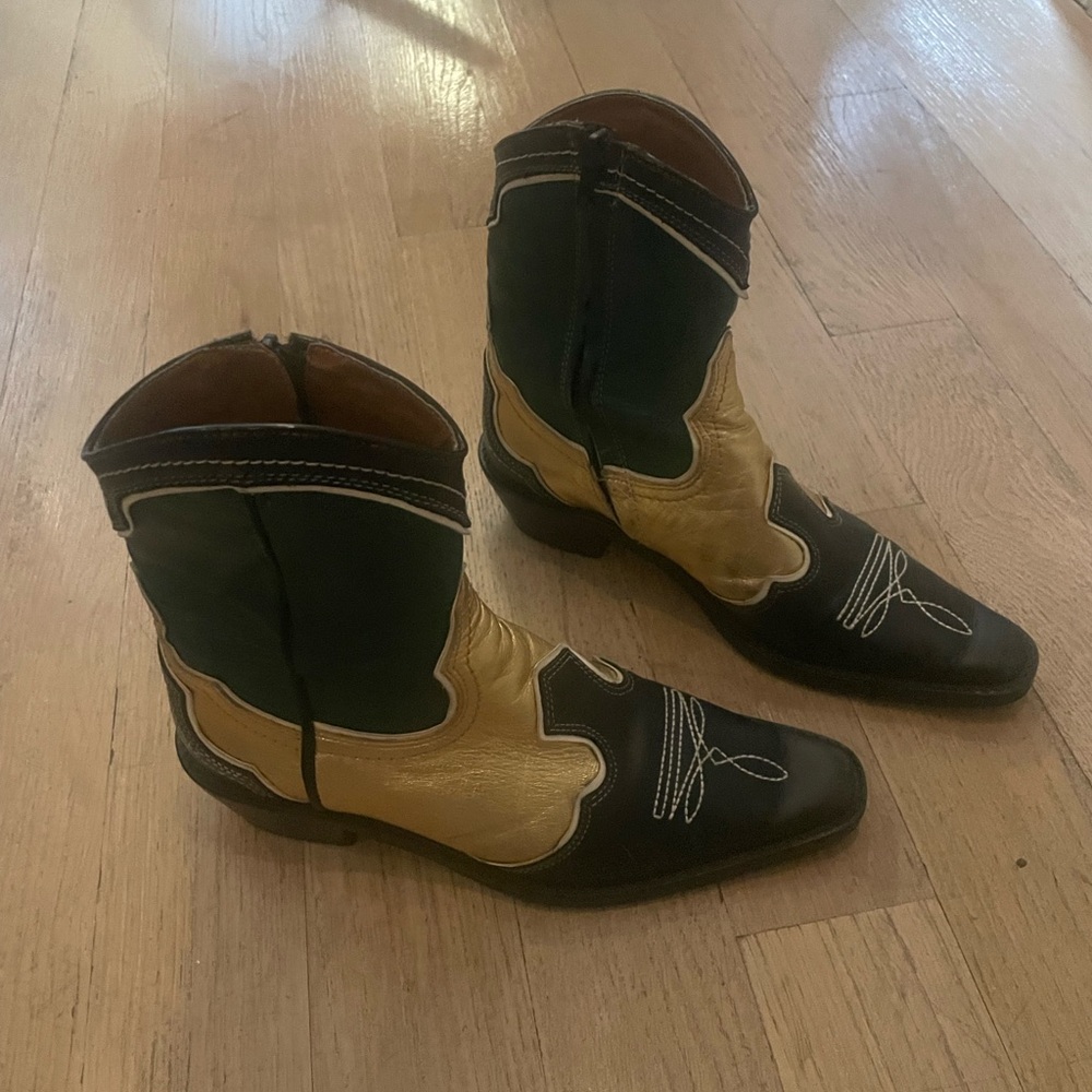 Stylish Gold Cowboy Boots